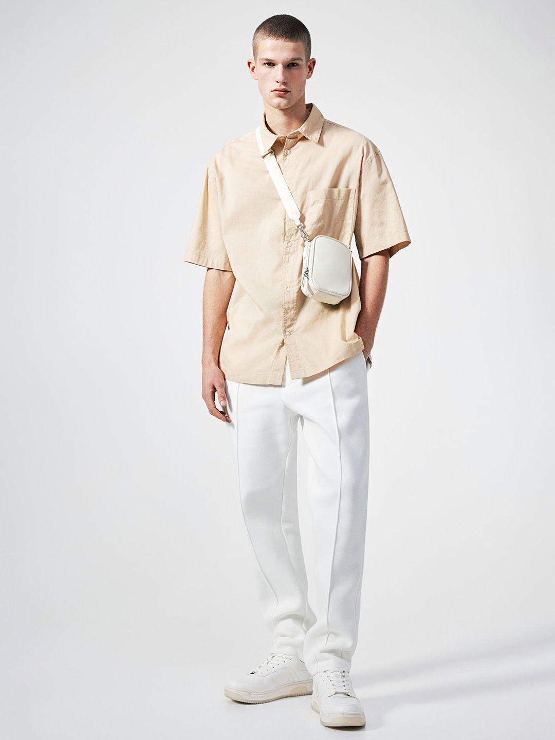 h&m relaxed fit short-sleeved shirt