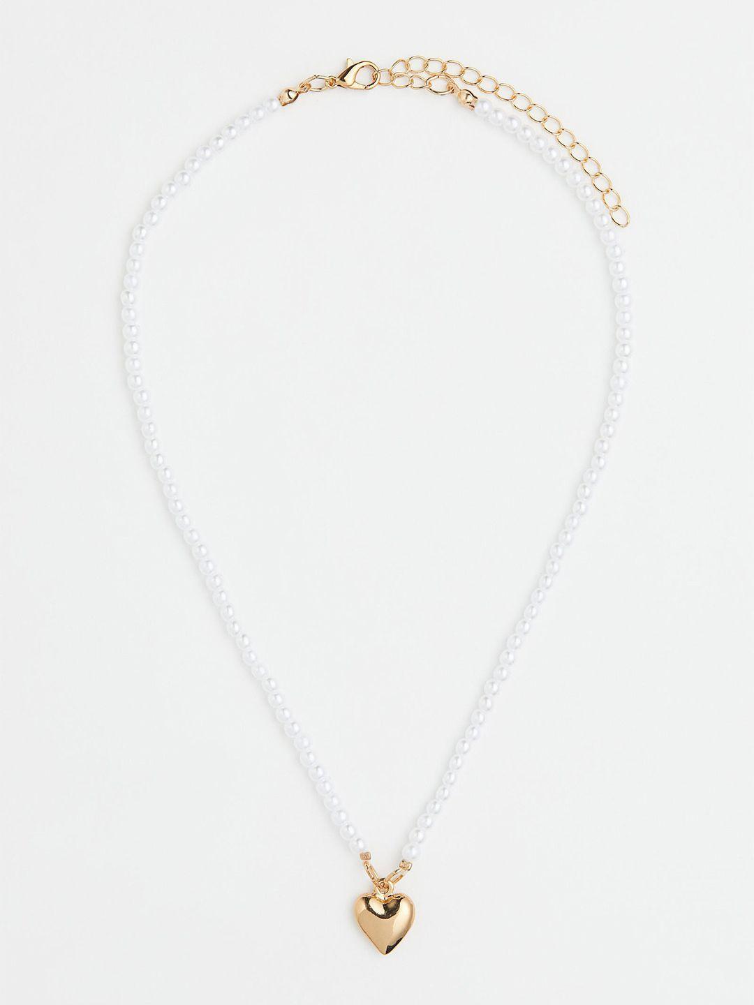 h&m women gold-toned & white pendant necklace