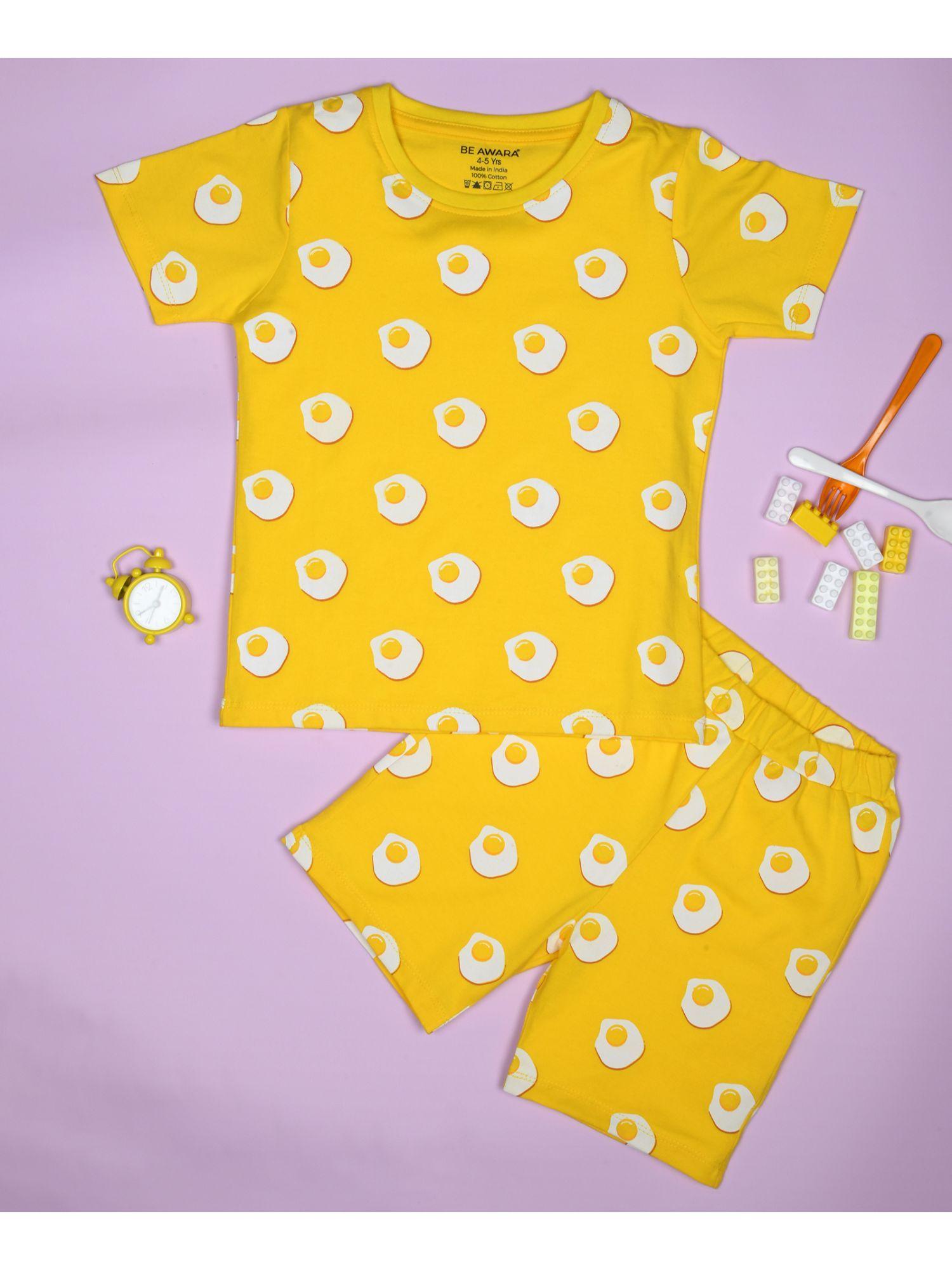 half sleeves cotton t-shirt & shorts eggs print yellow (set of 2)