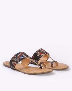 handcraft block print t-strap chappals