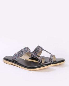 handcrafted block print toe-ring sandals