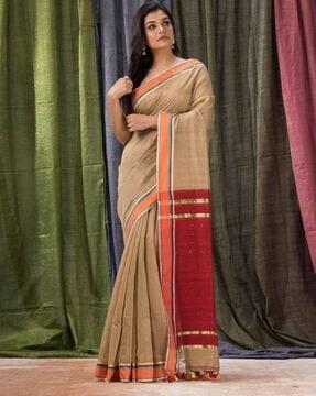 handloom saree with contrast pallu