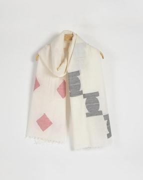 handloom scarf with tassels