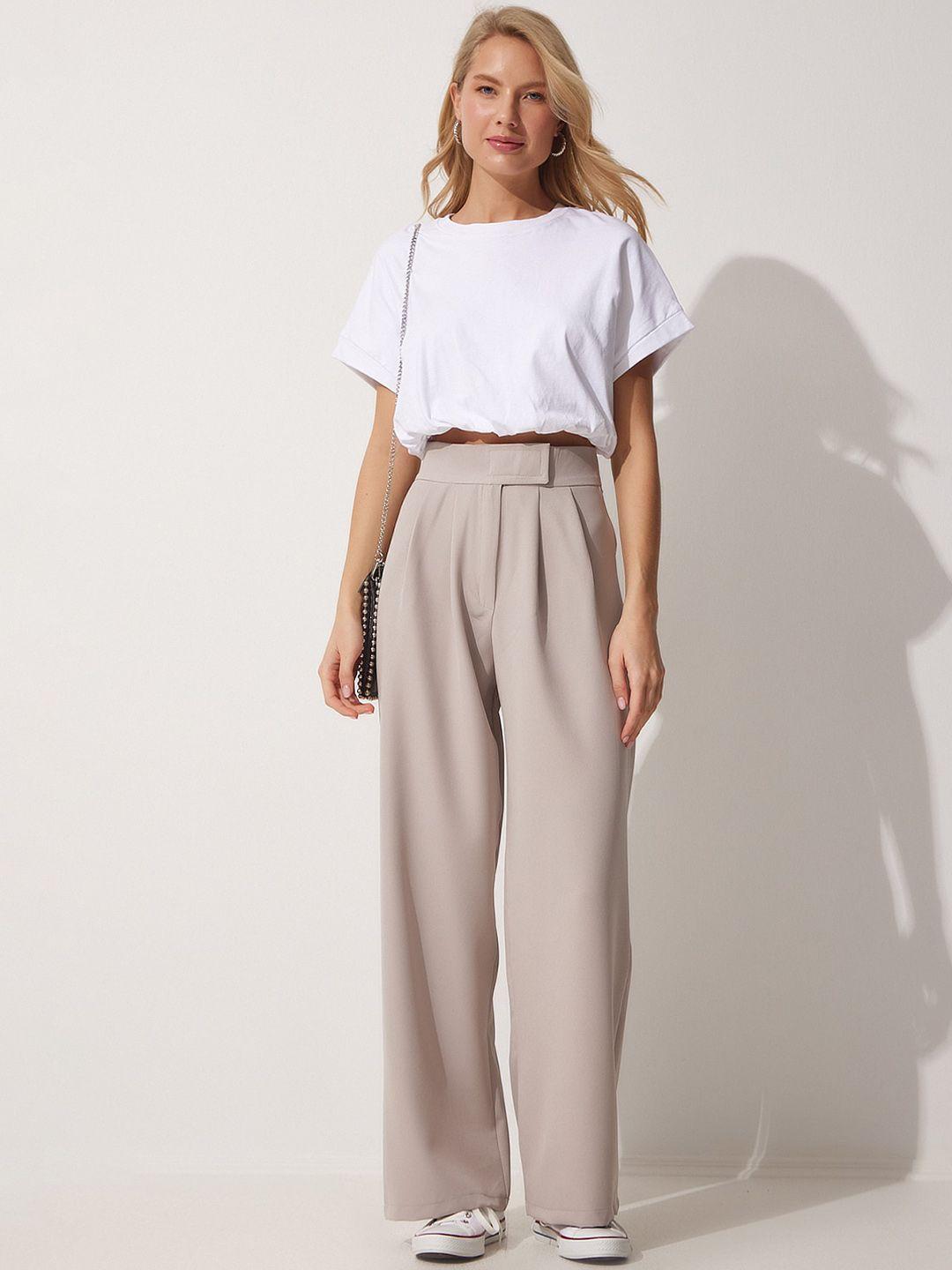 happiness istanbul women mid-rise pleated parallel trousers