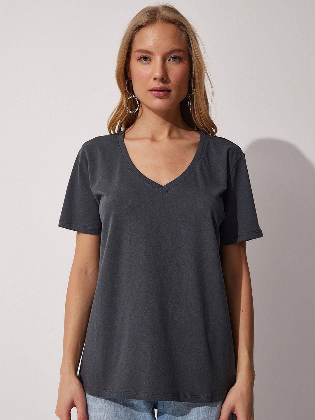 happiness istanbul v-neck neck pure cotton relaxed fit t-shirt