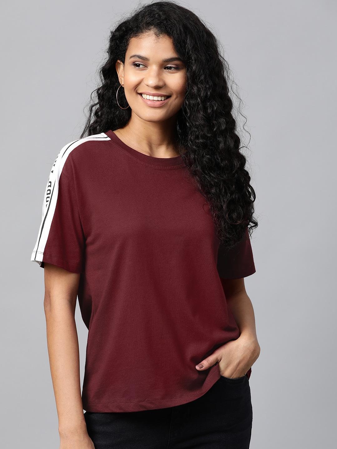harvard women maroon solid round neck t-shirt with printed sleeves