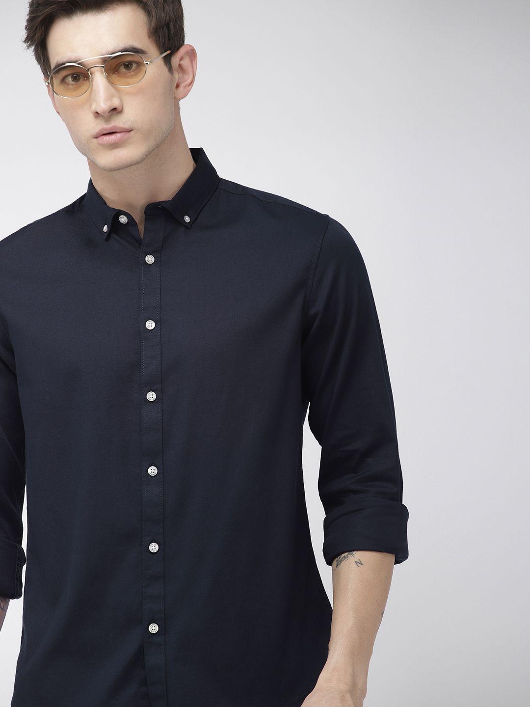 harvard men navy blue regular fit solid sustainable casual shirt