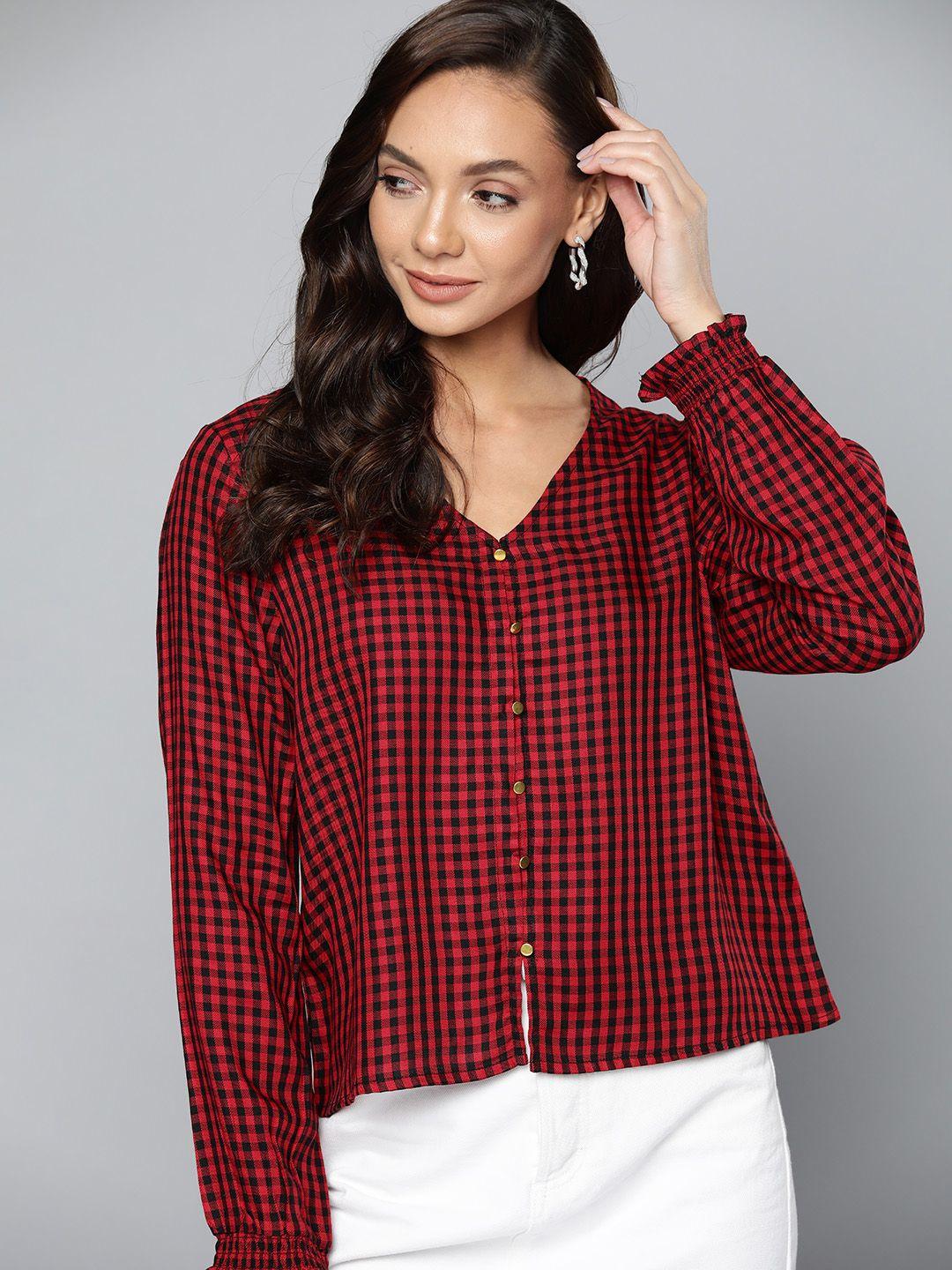 harvard red  & black checked v-neck top