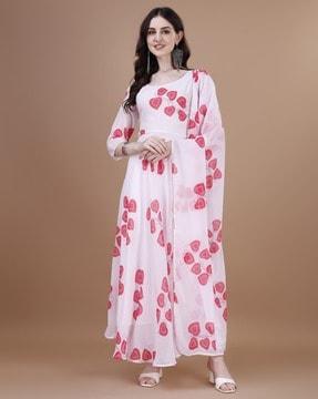 heart print gown dress