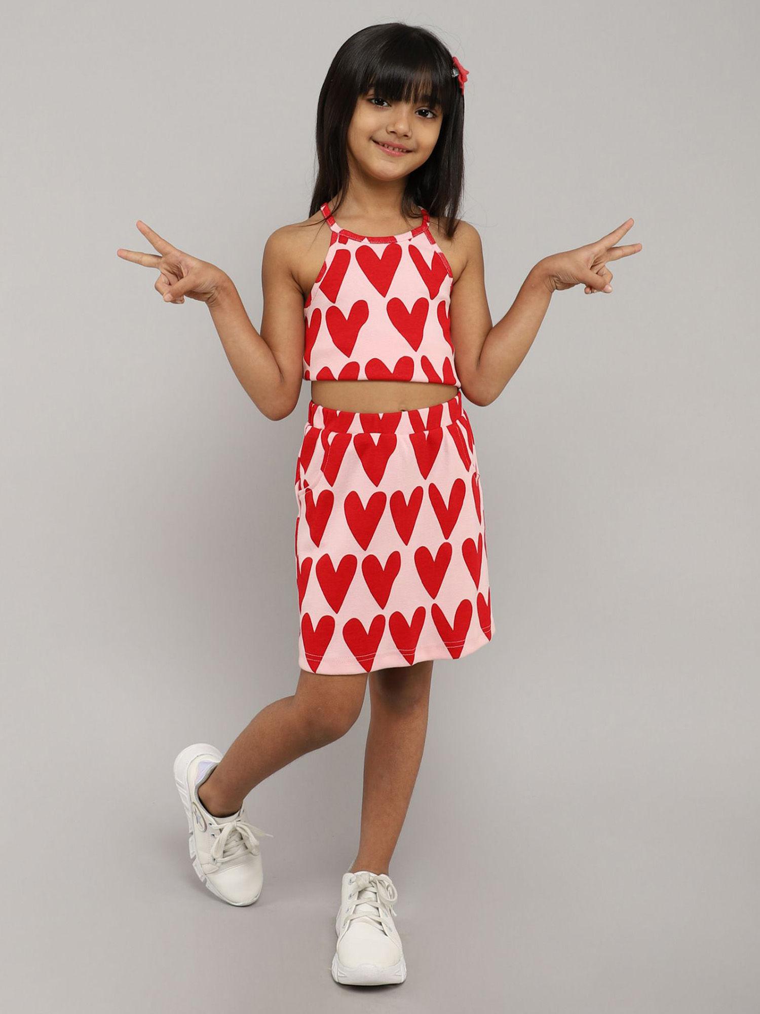 heart printed sleeveless halter neck crop top & short skirt-pink & red (set of 2)