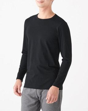 heat generating cotton crew-neck t-shirt