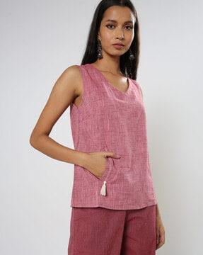 heathered top with insert pocket