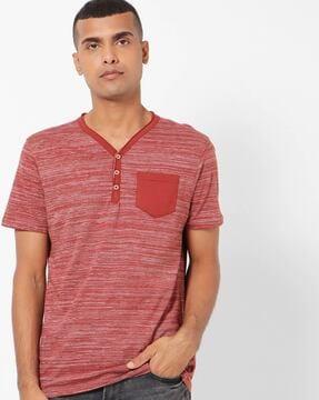 heathered v-neck t-shirt with patch pocket