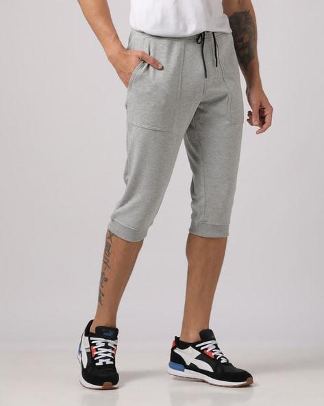 heathered 3/4th joggers with drawstring waist