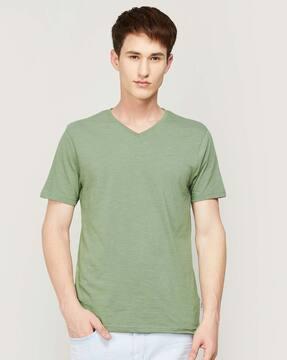 heathered v-neck t-shirt