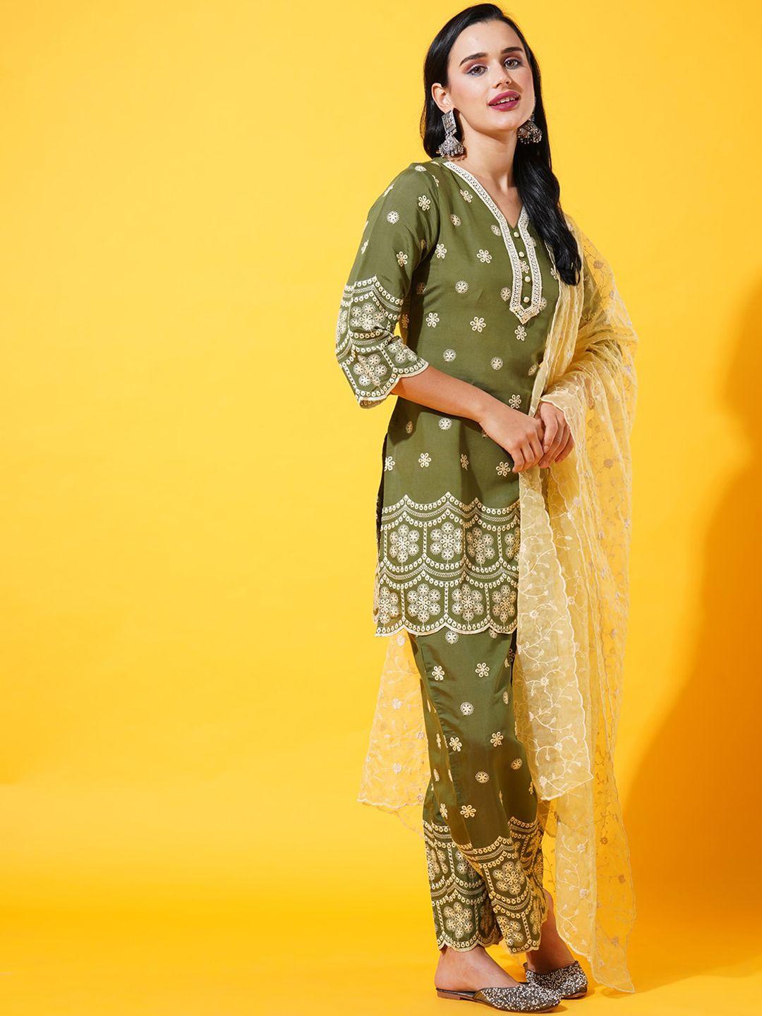 heeposh floral embroidered kurta & trousers with dupatta