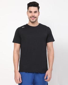 henley style round-neck t-shirt