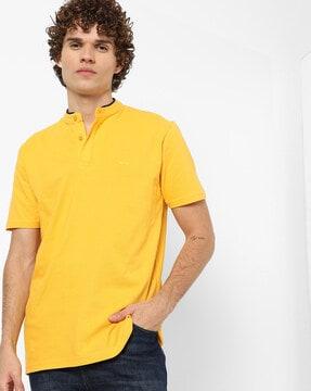 henley t-shirt with contrast tipped neckline