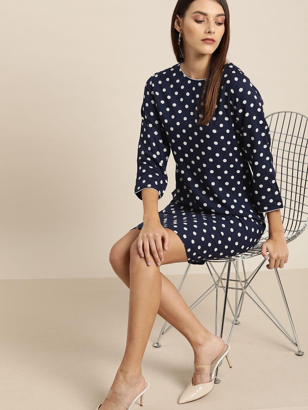 her by invictus women navy blue & off-white polka dots printed sheath dress