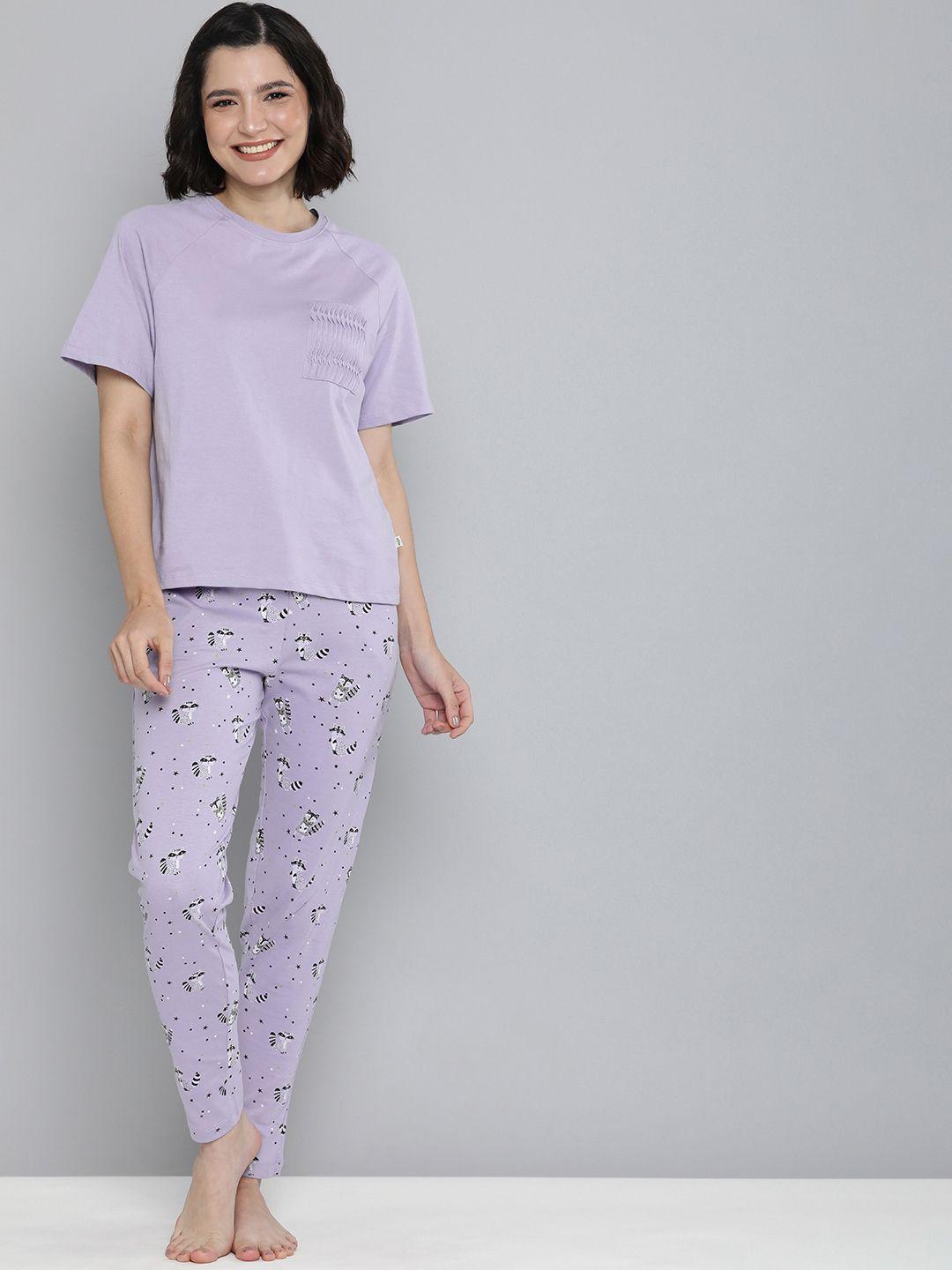 here&now women lilac conversational printed mid rise pure cotton casual lounge pants
