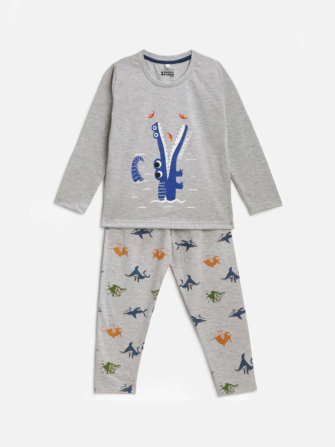 here&now boys printed night suit