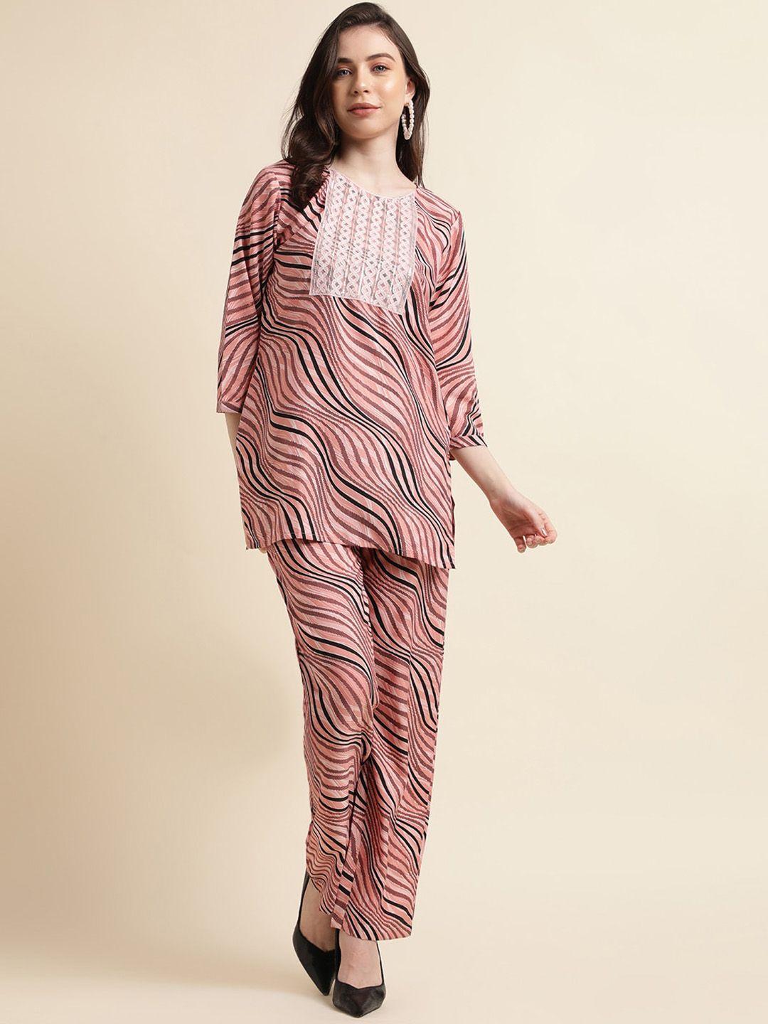 here&now geometric printed thread work top with trouser co-ords