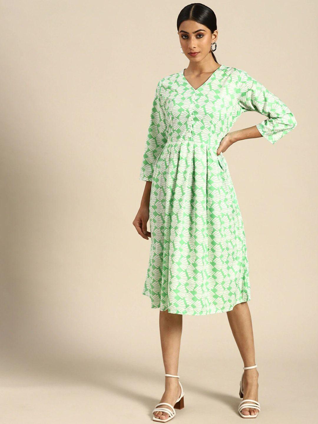here&now green & white floral print crepe a-line midi dress