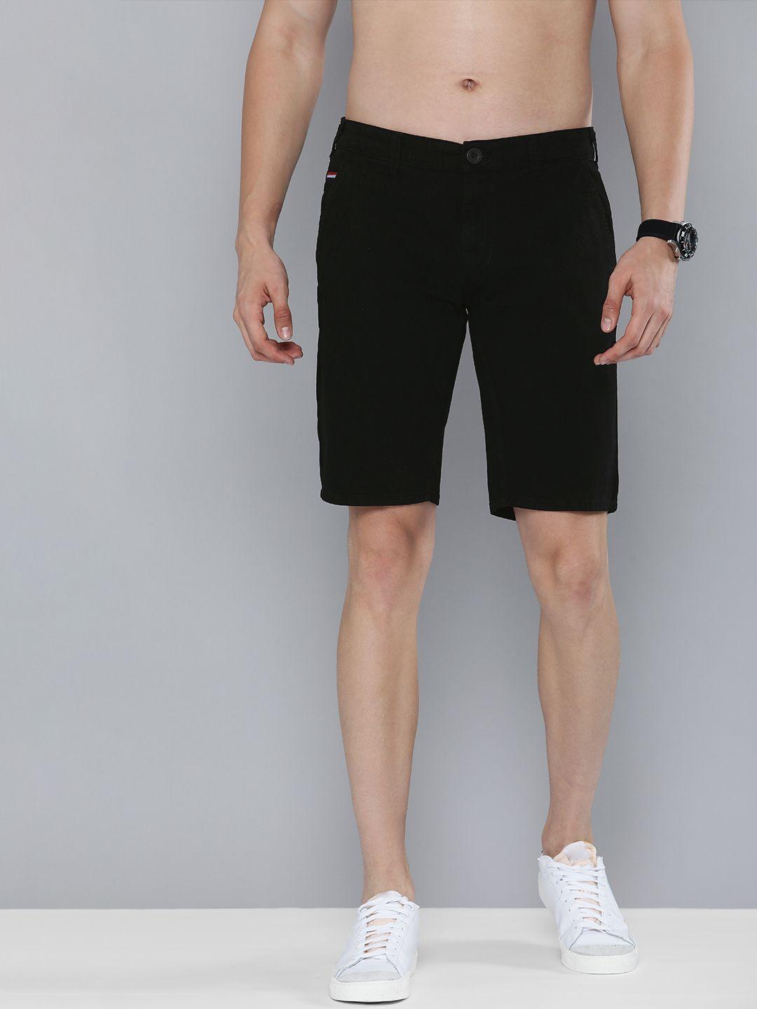 here&now men black solid mid-rise regular shorts