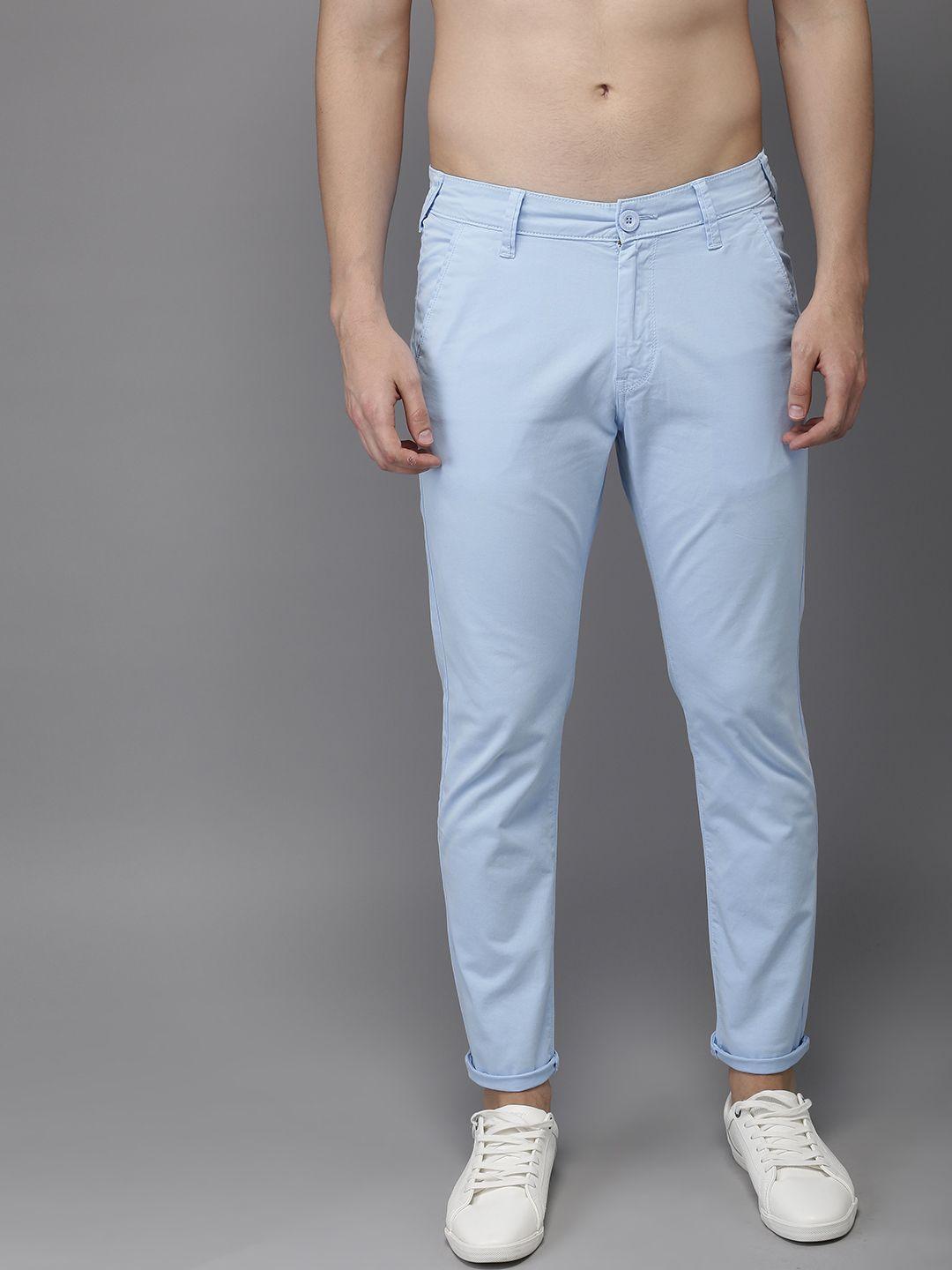 here&now men blue slim fit solid chinos