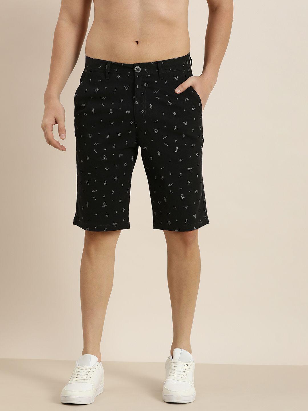 here&now men conversational printed slim fit shorts