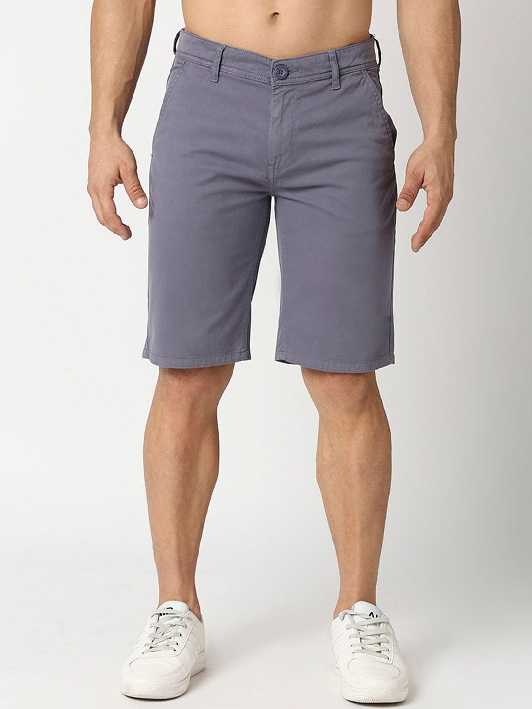 here&now men mid rise slim fit chinos shorts