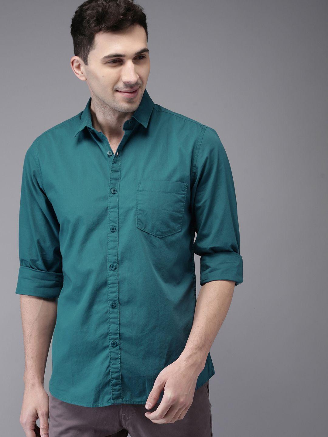 here&now men teal green regular fit solid casual shirt