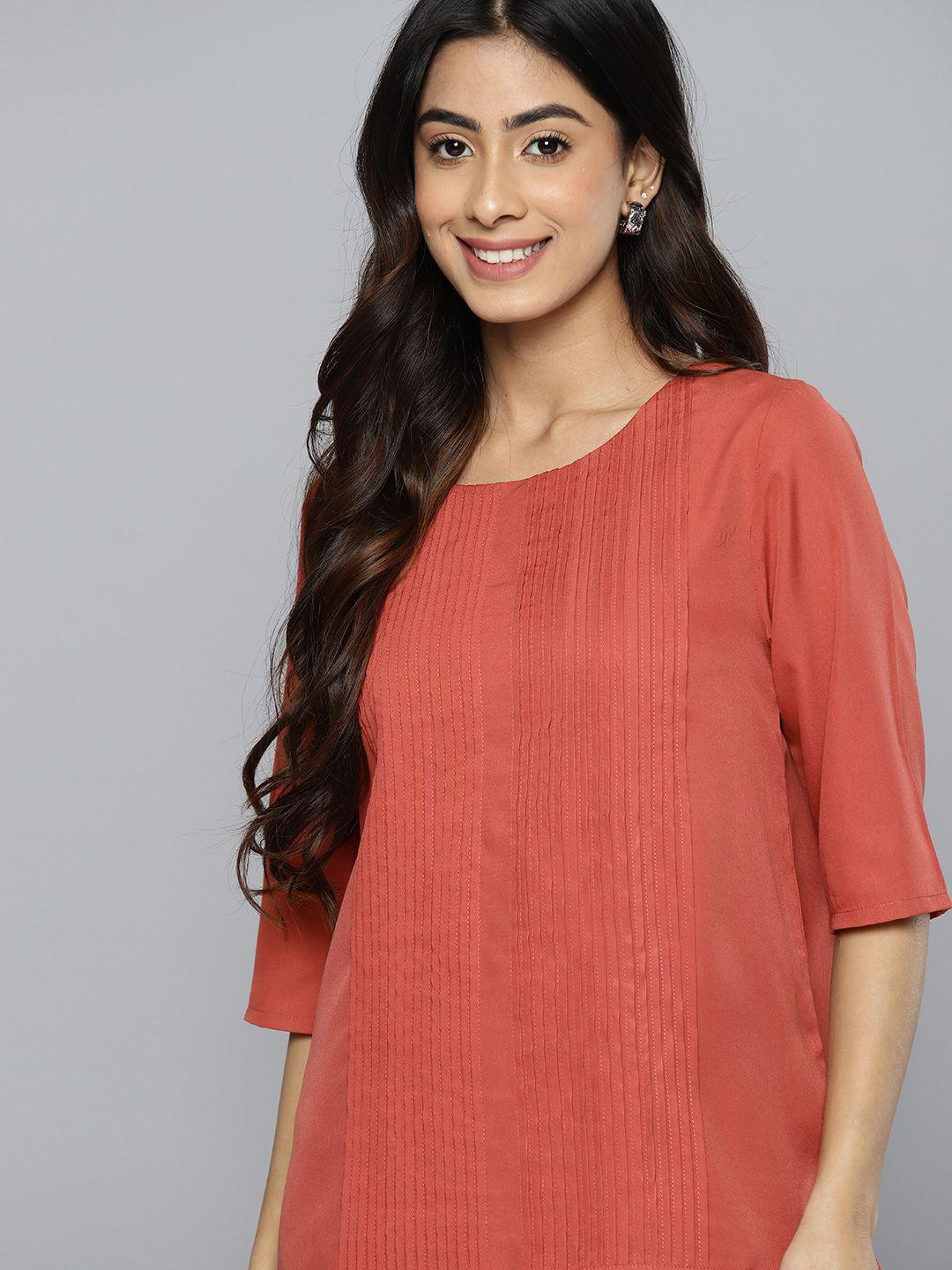 here&now pleated detail regular top