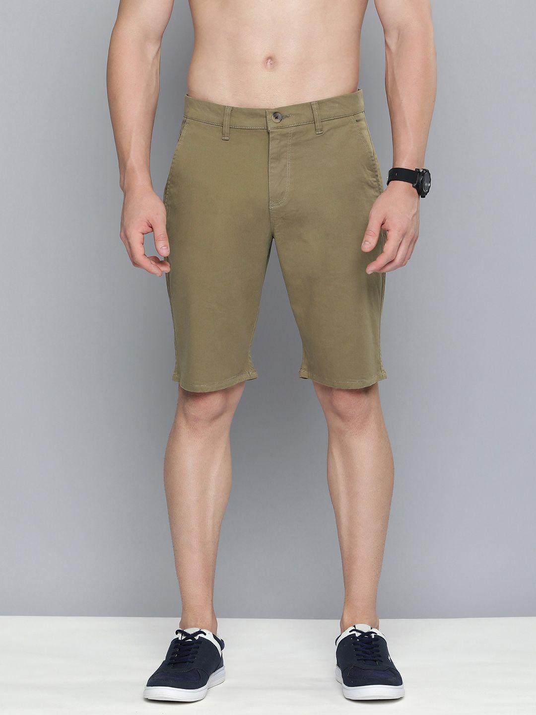 here&now slim fit mid-rise regular shorts