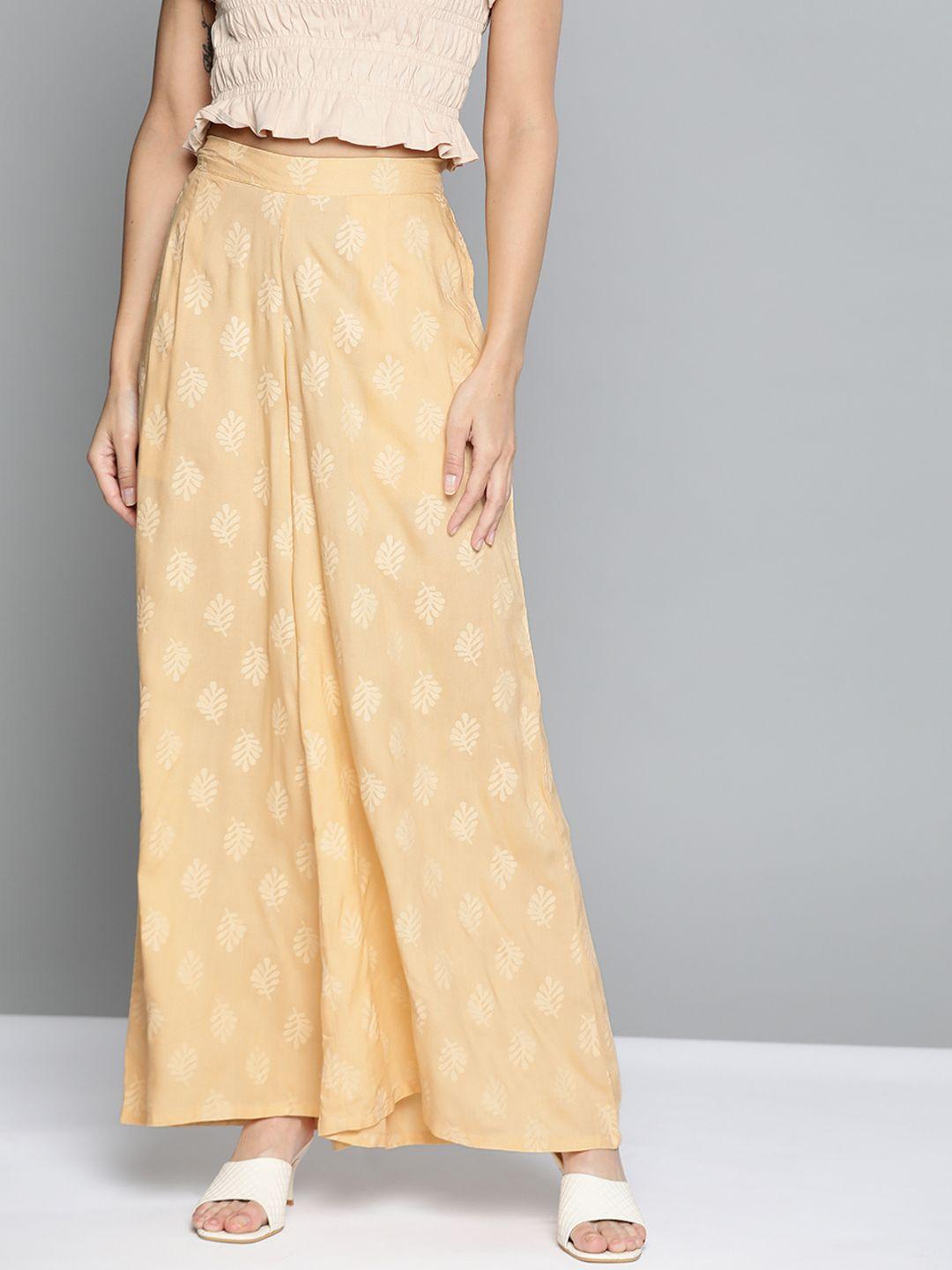 here&now women beige ethnic motifs printed ethnic wide-leg palazzos