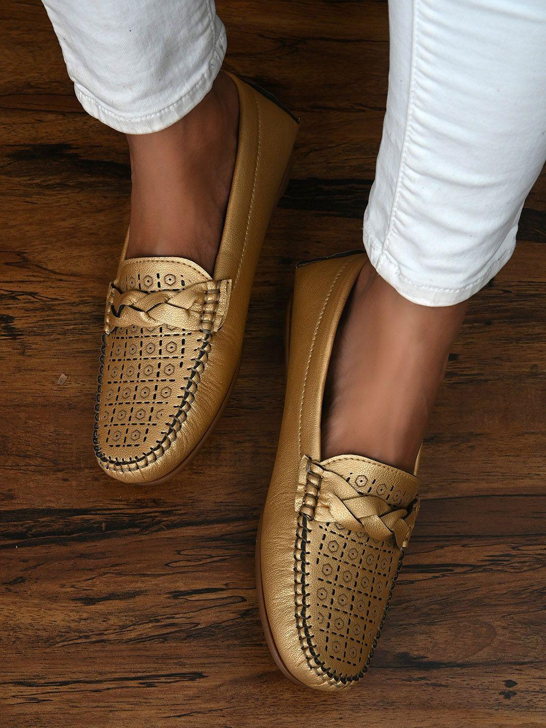 here&now women beige loafers