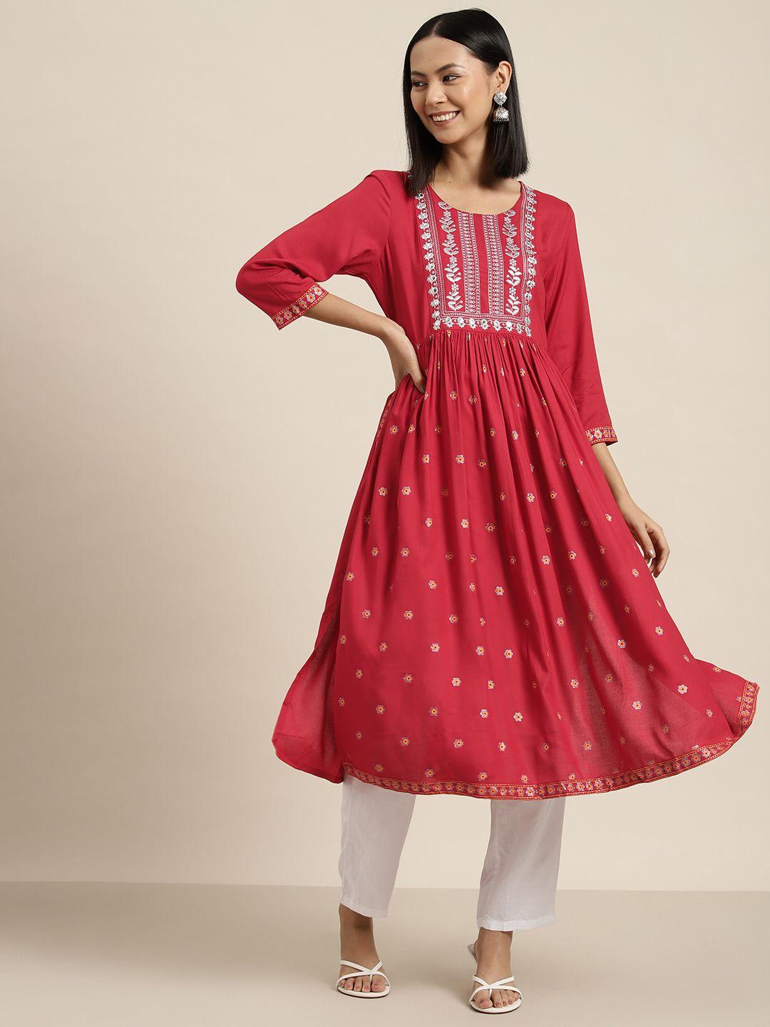 here&now women embroidered mirror work kurta