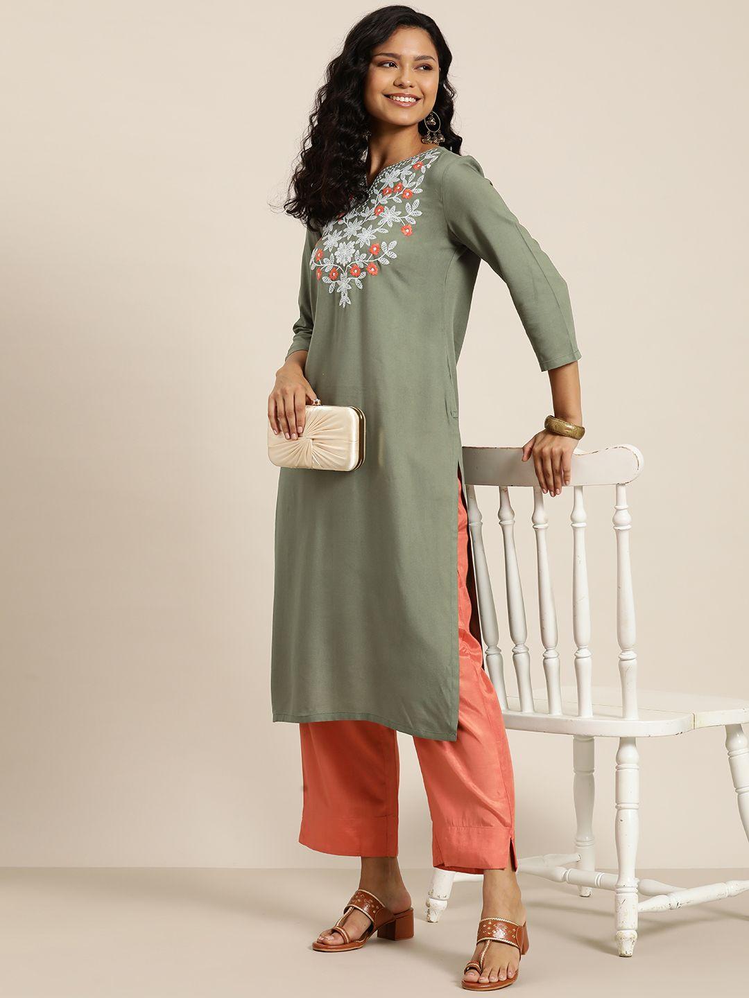 here&now women floral yoke design thread work kurta