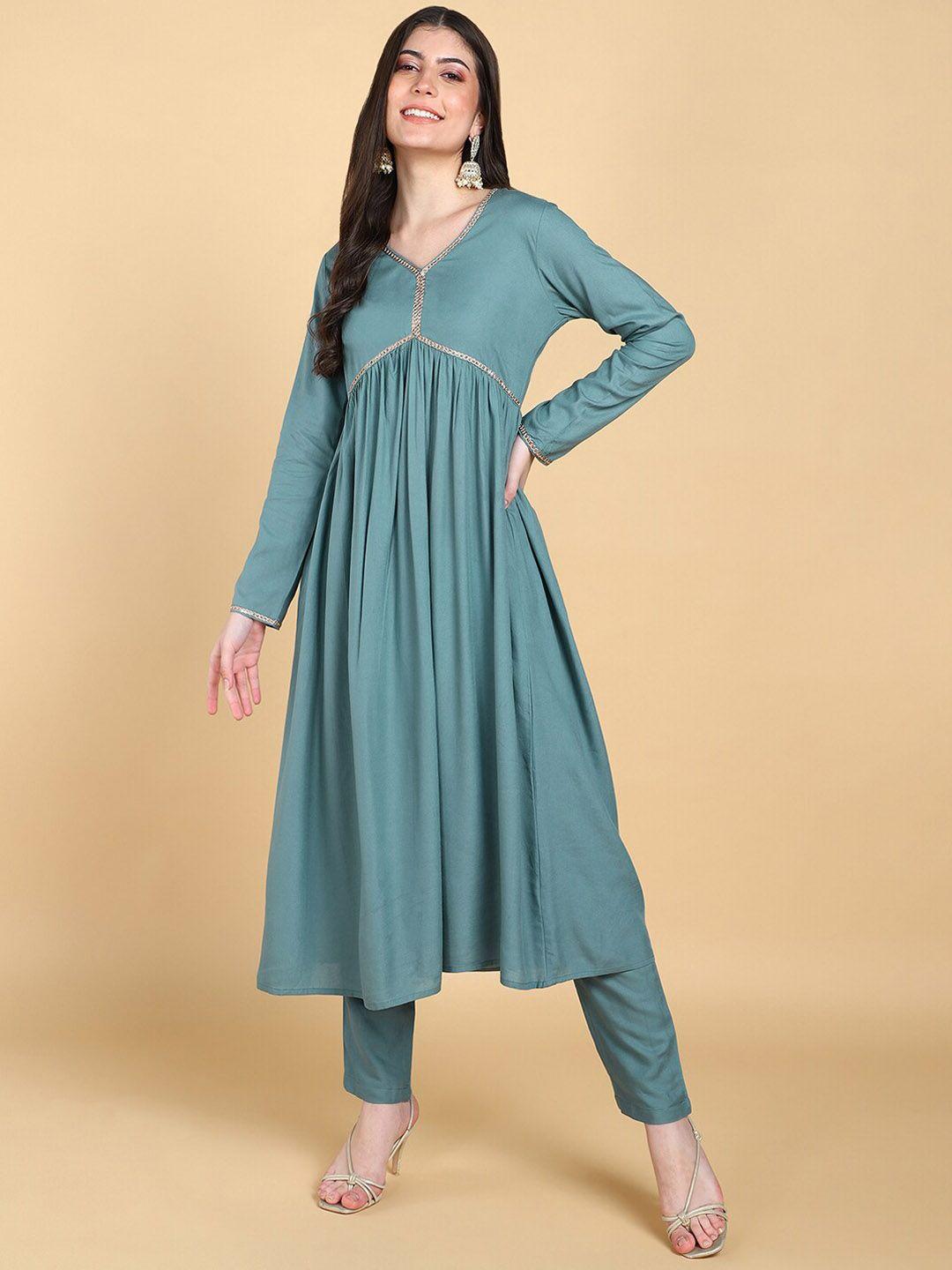 here&now women green empire kurta with trousers