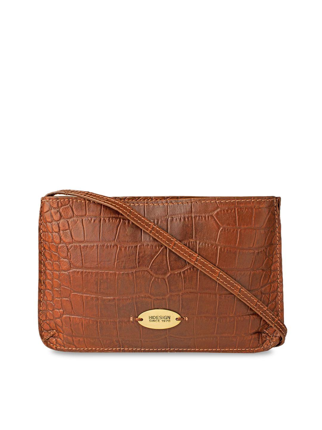 hidesign tan textured purse clutch