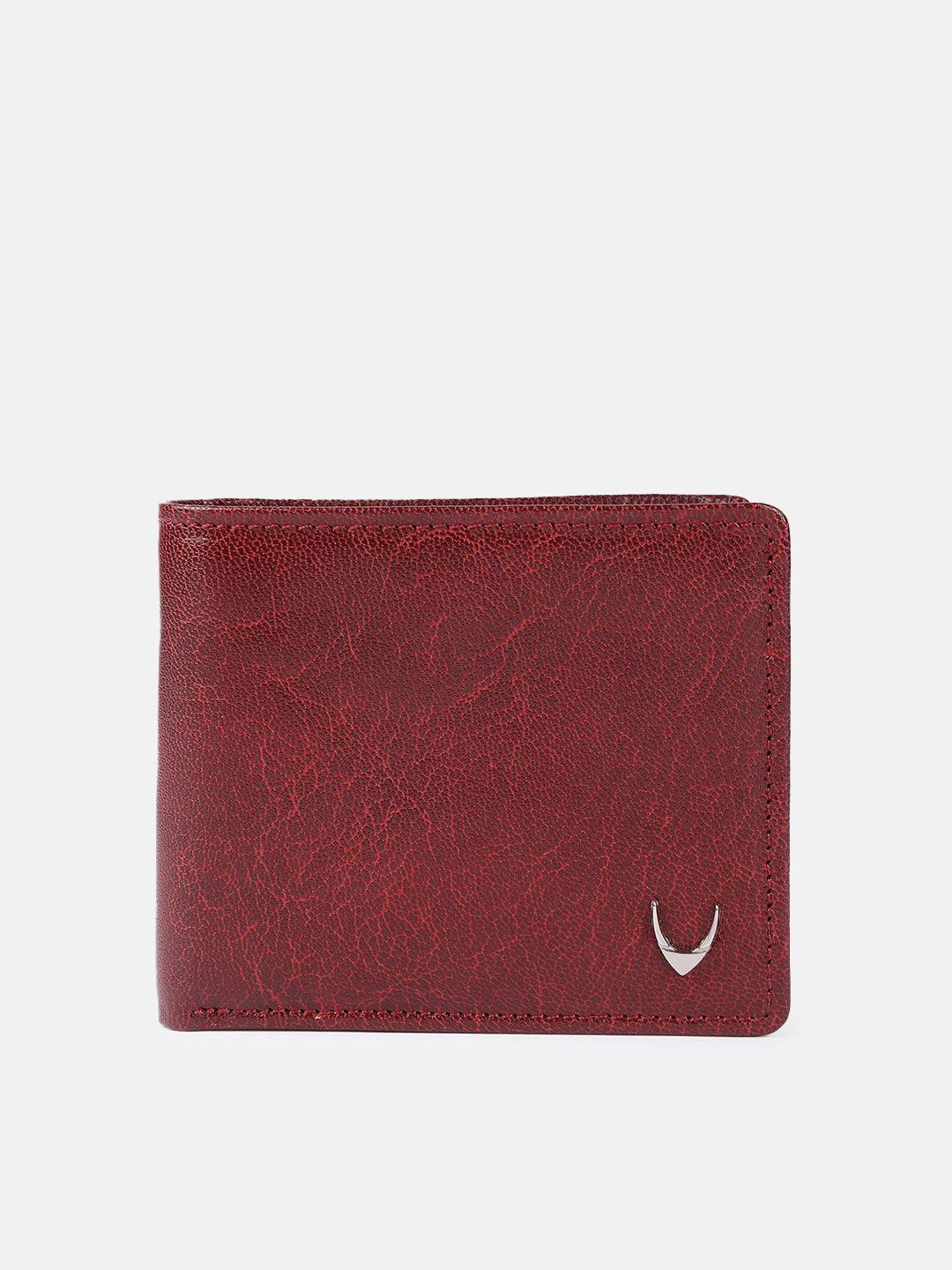 hidesign men maroon textured leather two fold wallet