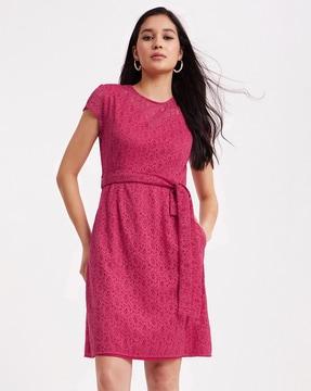 high-neck a-line dress with waist tie-up