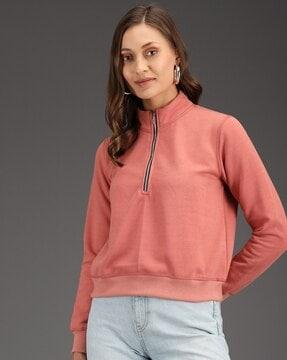 high-neck half zip-front closure sweatshirt