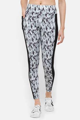 high-rise-camouflage-print-active-tights-in-white-with-panel-&-side-pocket---white
