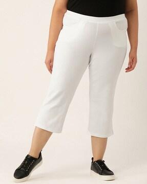 high-rise capris with insert pocket