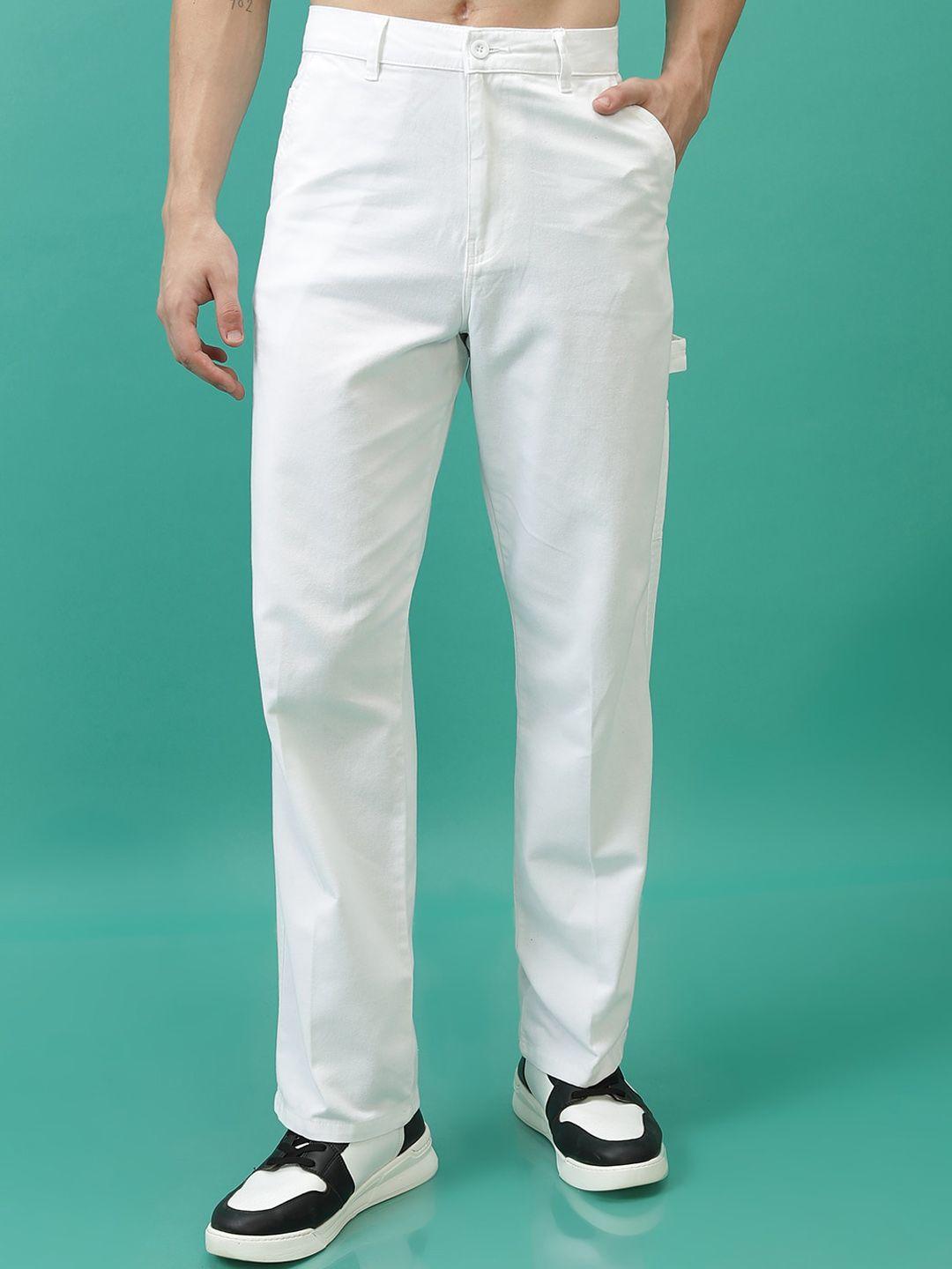 highlander men white slim fit mid-rise plain cotton regular trousers