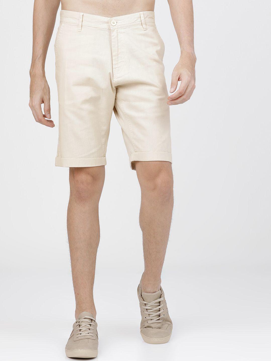 highlander men beige solid slim fit cotton linen regular shorts