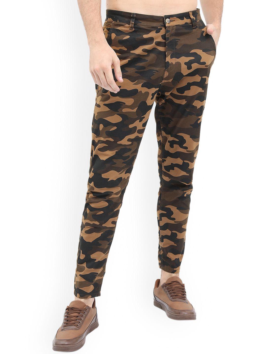 highlander men camouflage printed tapered fit joggers trousers