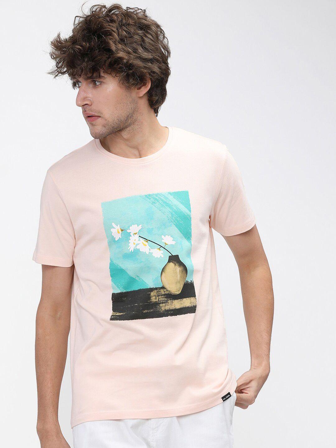 highlander men peach-coloured printed raw edge slim fit t-shirt