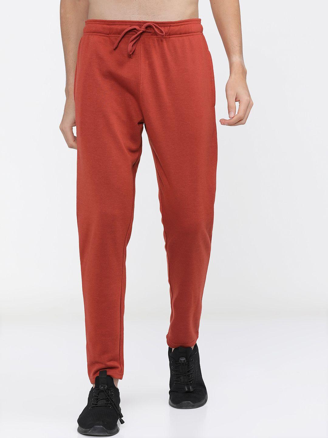 highlander men red solid regular fit track pants